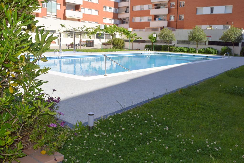 Апартаменты Playa Fenals Sol Y Mar Льорет-де-Мар Экстерьер фото